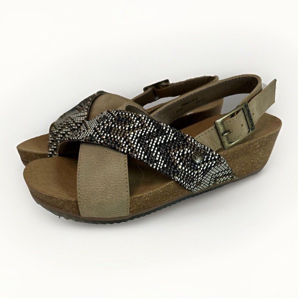 BearPaw Crisscross Southwest Aztec Pattern Strap Tan Black Cork Wedge Sandals